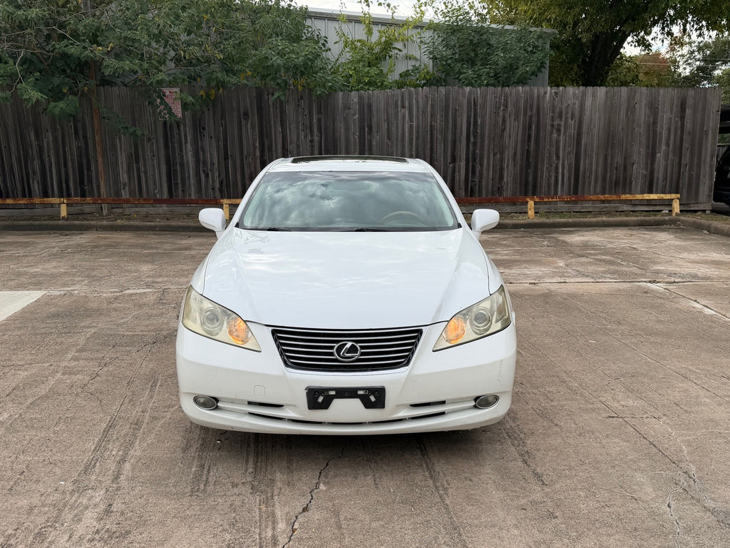 2008 Lexus ES 350 front view