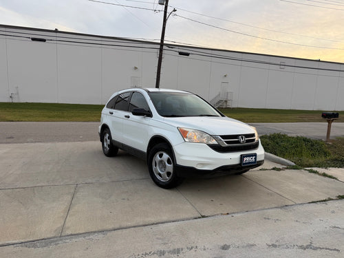 2011 Honda CR-V LX front right view