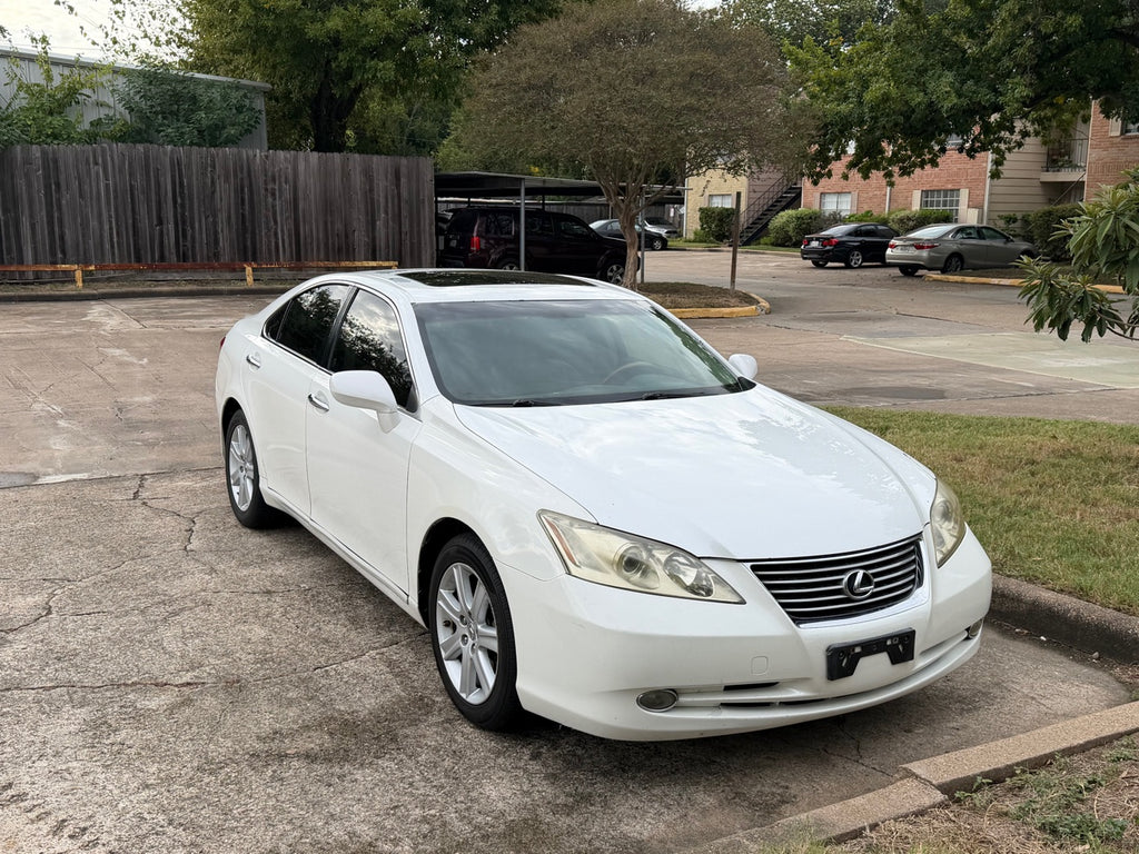 2008 Lexus ES 350 front right view