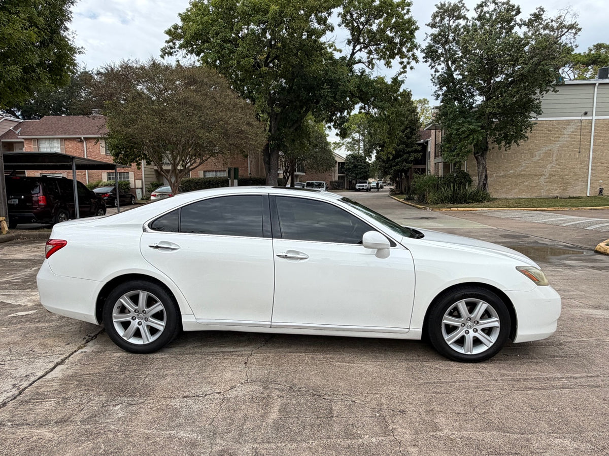 2008 Lexus ES 350 right side view