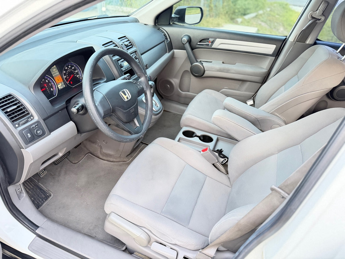 2011 Honda CR-V LX front seats interior