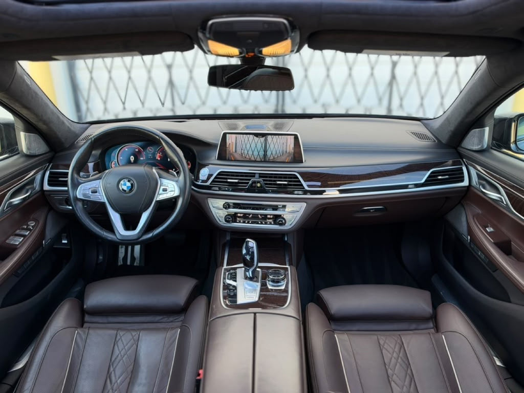 2016 BMW 750i xDrive